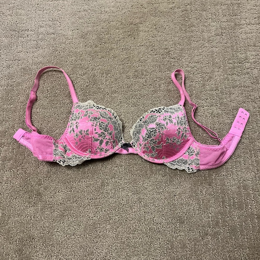 Victorias Secret Dream Angels Push Up Bra Lace Pink Blue 32B.